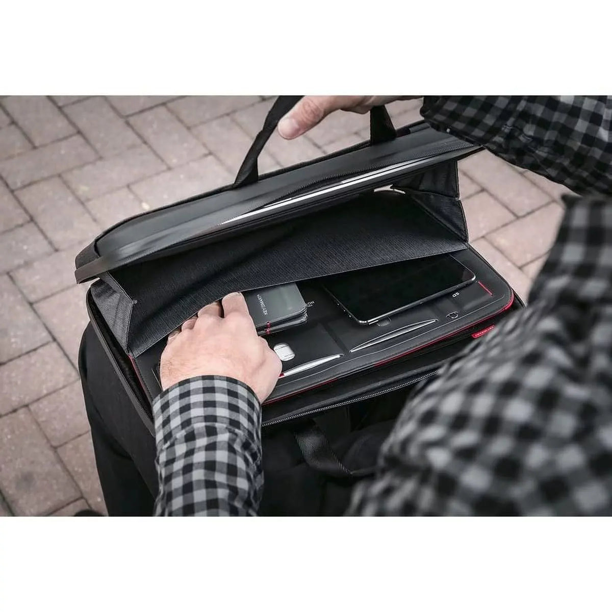 KeySmart Urban Union Carrying Case (Briefcase) for 15" to 16" Apple MacBook Pro, Notebook, Onyx