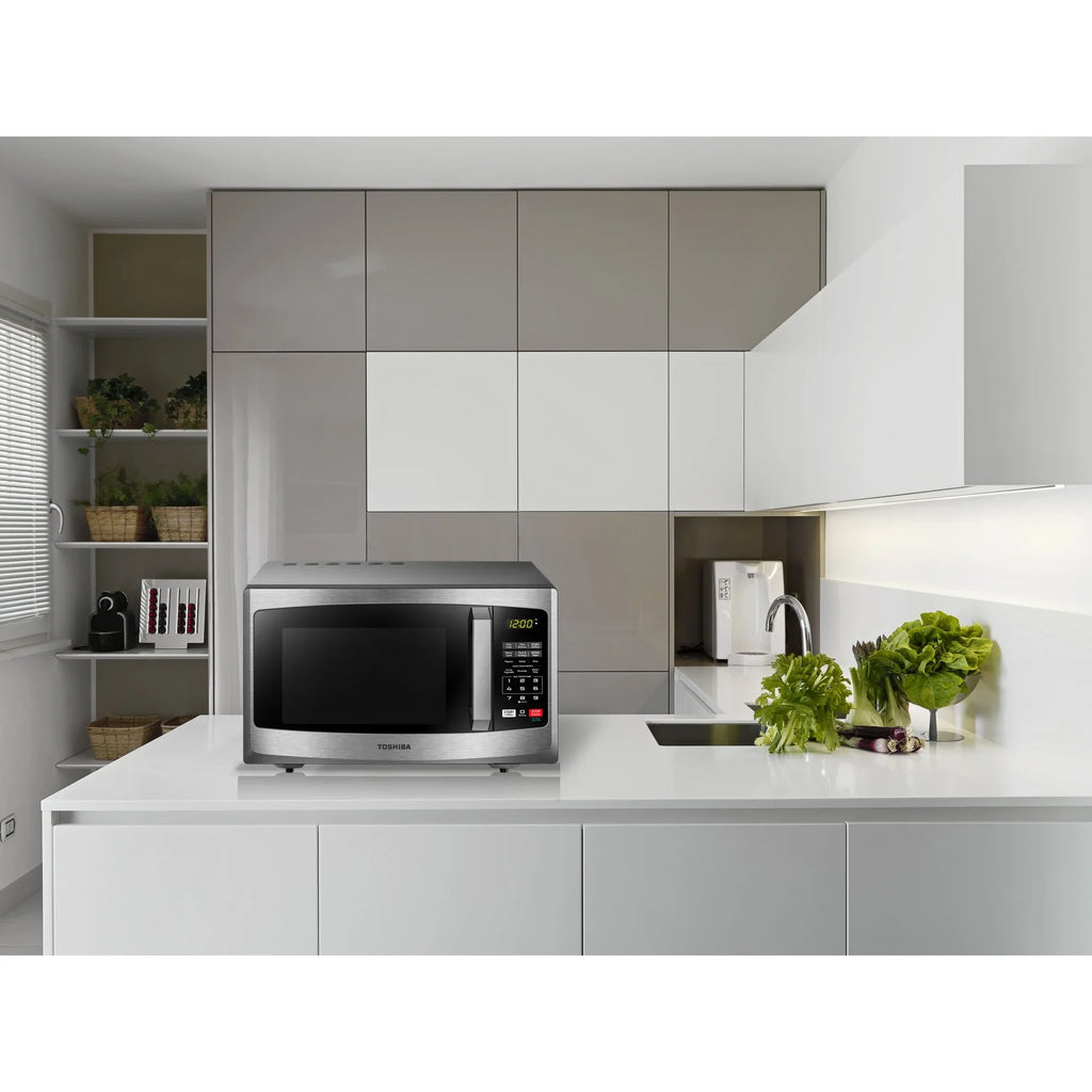 Toshiba ML2-EM25PAESS 0.9 Cu. Ft. Microwave, Stainless Steel